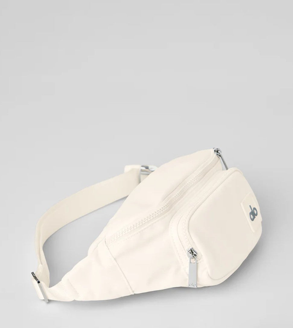 Alo Yoga Black Explorer Fanny Pack