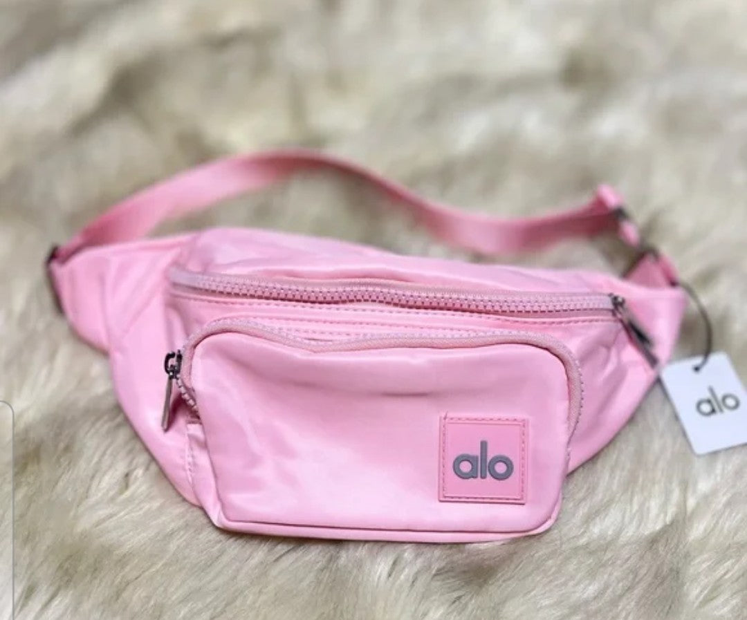 Alo Yoga Black Explorer Fanny Pack