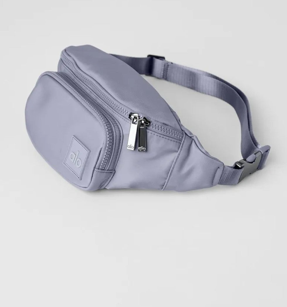 Alo Yoga Black Explorer Fanny Pack