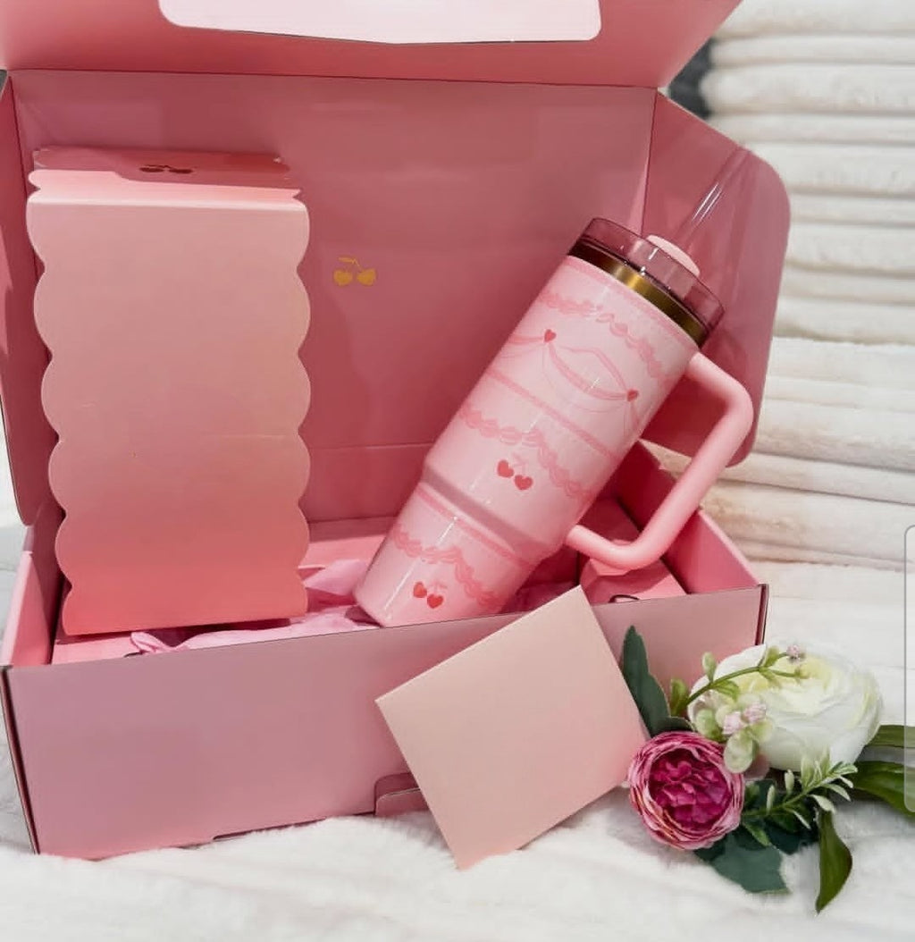 The Valentine’s Day Quencher H2.0 Flowstate Tumbler | 40 OZ