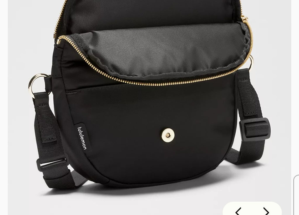 Lululemon All Night Festival Crossbody Micro Belt Bag 2L Black silver