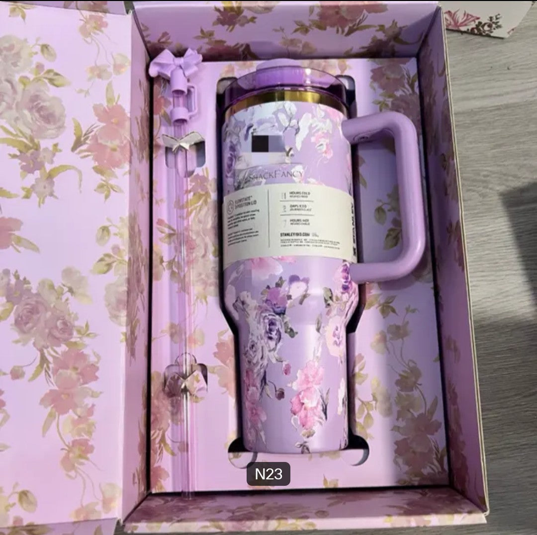 The X LoveShackFancy style  Holiday Quencher | 40 OZ new in box tumbler bottle water vacuum cup stainless steel christmas gift for her