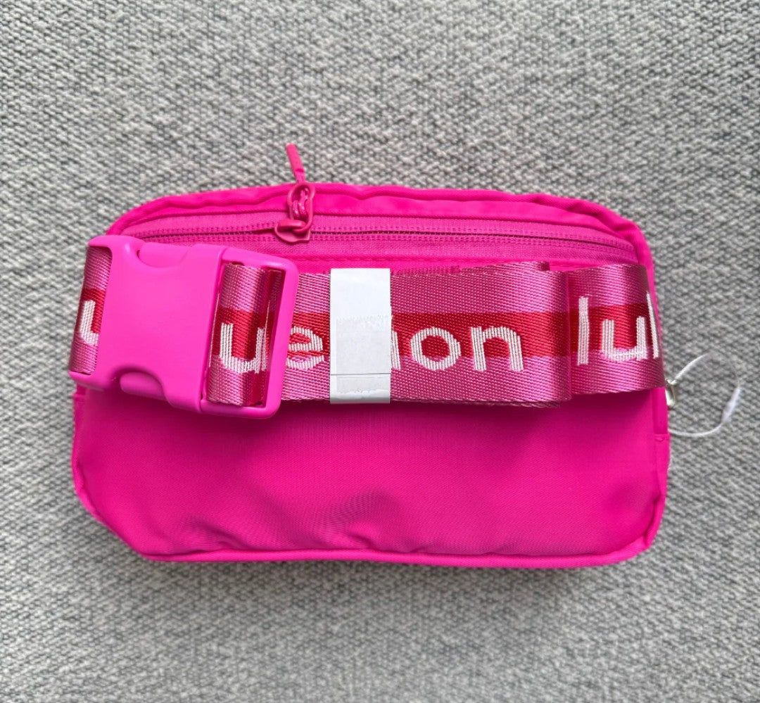 Everywhere belt bag L1 hot pink color