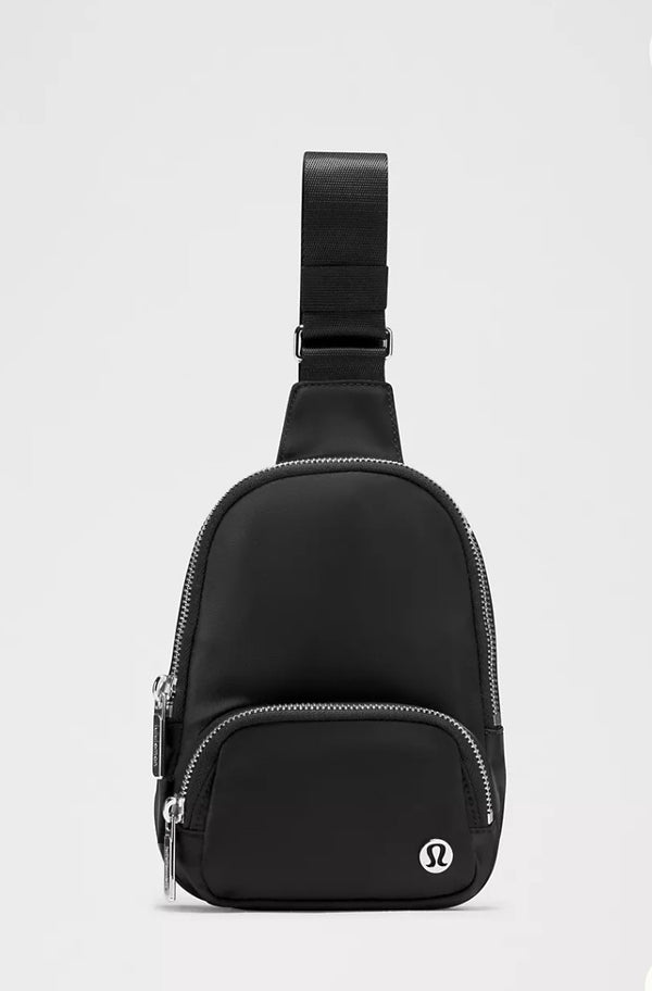 NWT LULU  Athletica everywhere small sling bag