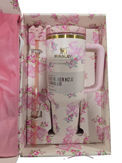 The X LoveShackFancy bows Holiday Quencher | 40 OZ new in box tumbler bottle water vacuum cup stainless steel valentines gift for her
