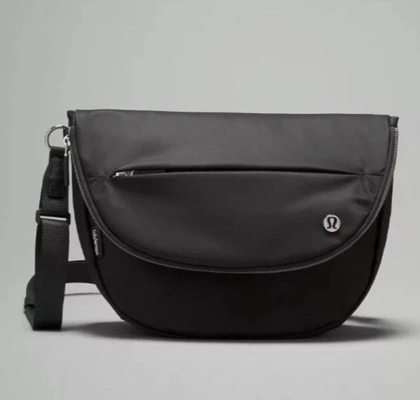 Lululemon All Night Festival Crossbody Micro Belt Bag 2L Black silver