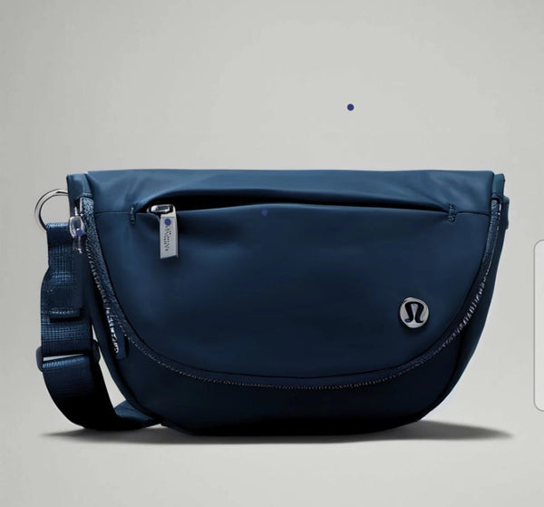 Lululemon All Night Festival crossbody Micro Belt Bag 2L- true navy blue