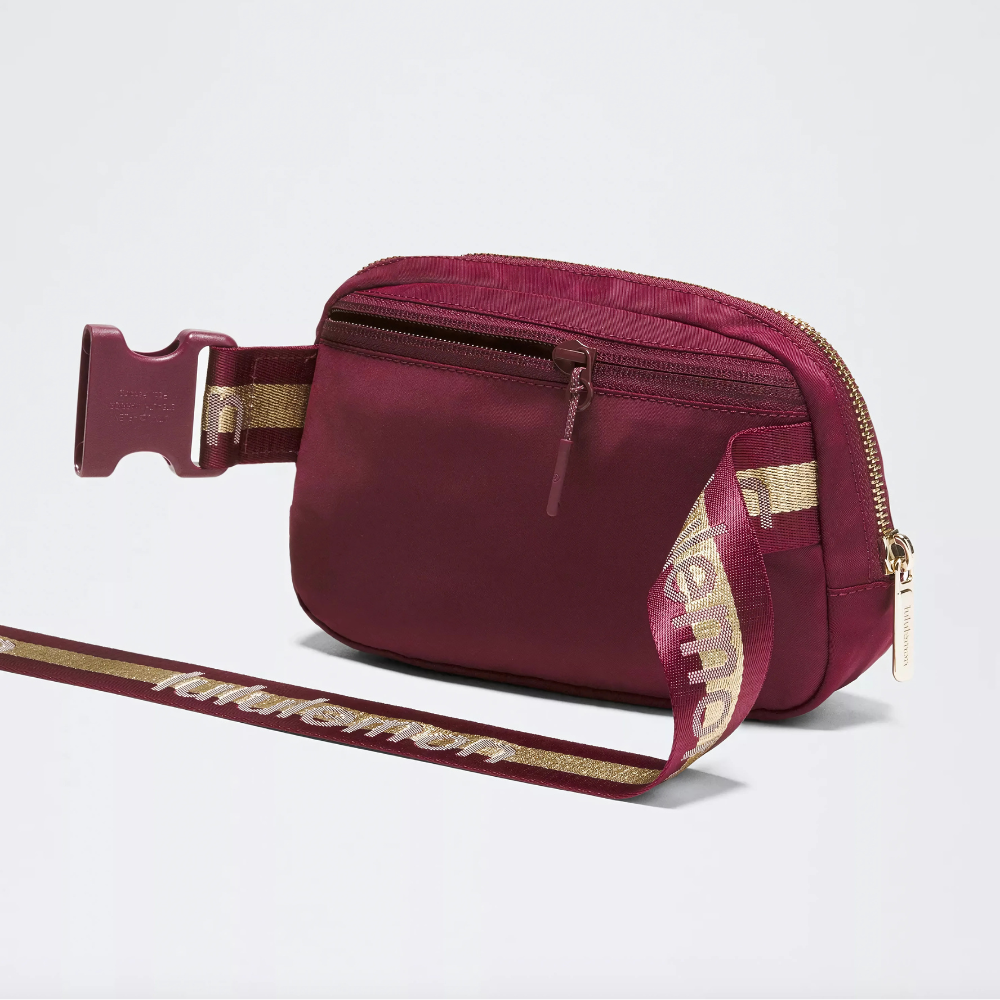 Everywhere belt bag L1  burgundy gold color