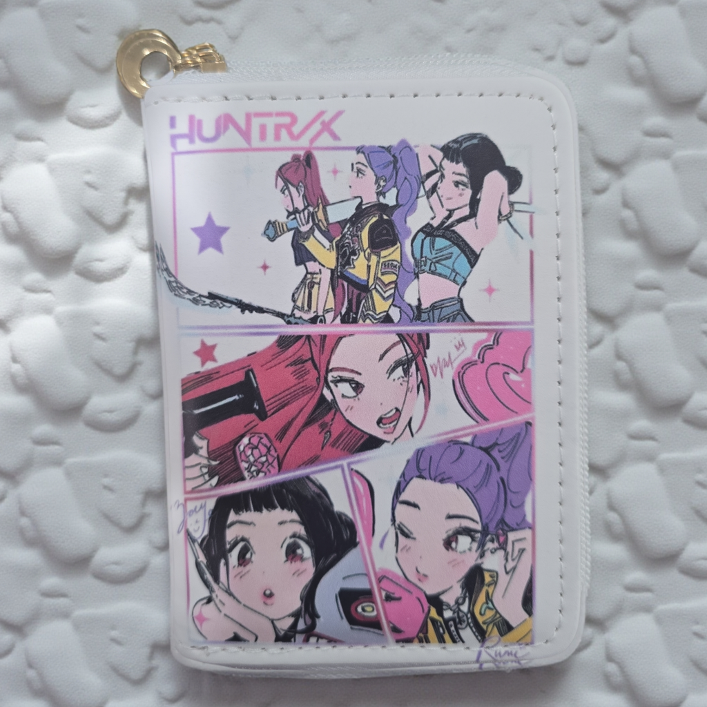 Huntrix" K-pop demon hunter girl group themed wallet featuring the characters Rumi, Mira, and Zoey.