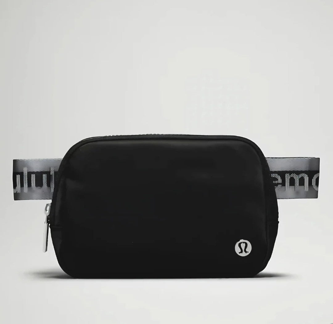 lululemon belt bag 1l black gold Everywhere Lemon Beirut This item has a purchase limitup to 5 of the same colour or 10 of different colours. 2295) NWT LULULEMON Everywhere Belt