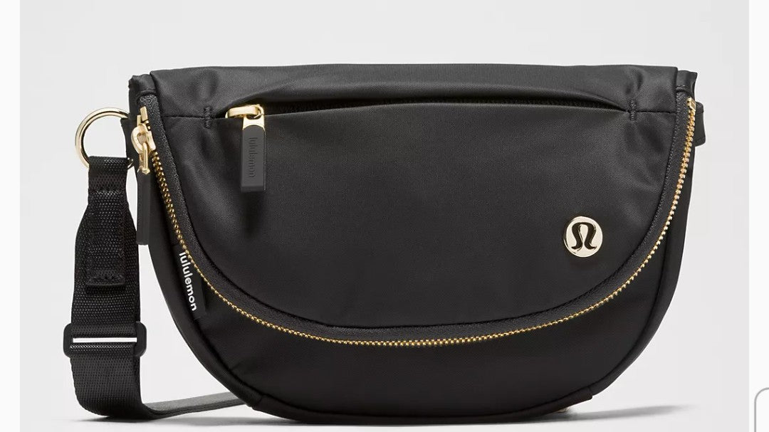 Lululemon All Night Festival Crossbody Micro Belt Bag 2L Black silver