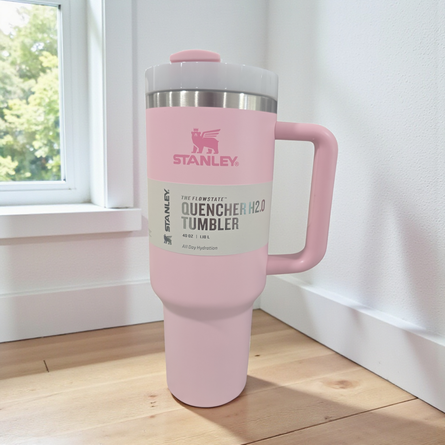 Tumbler cup 40oz quencher with straw new in a box.