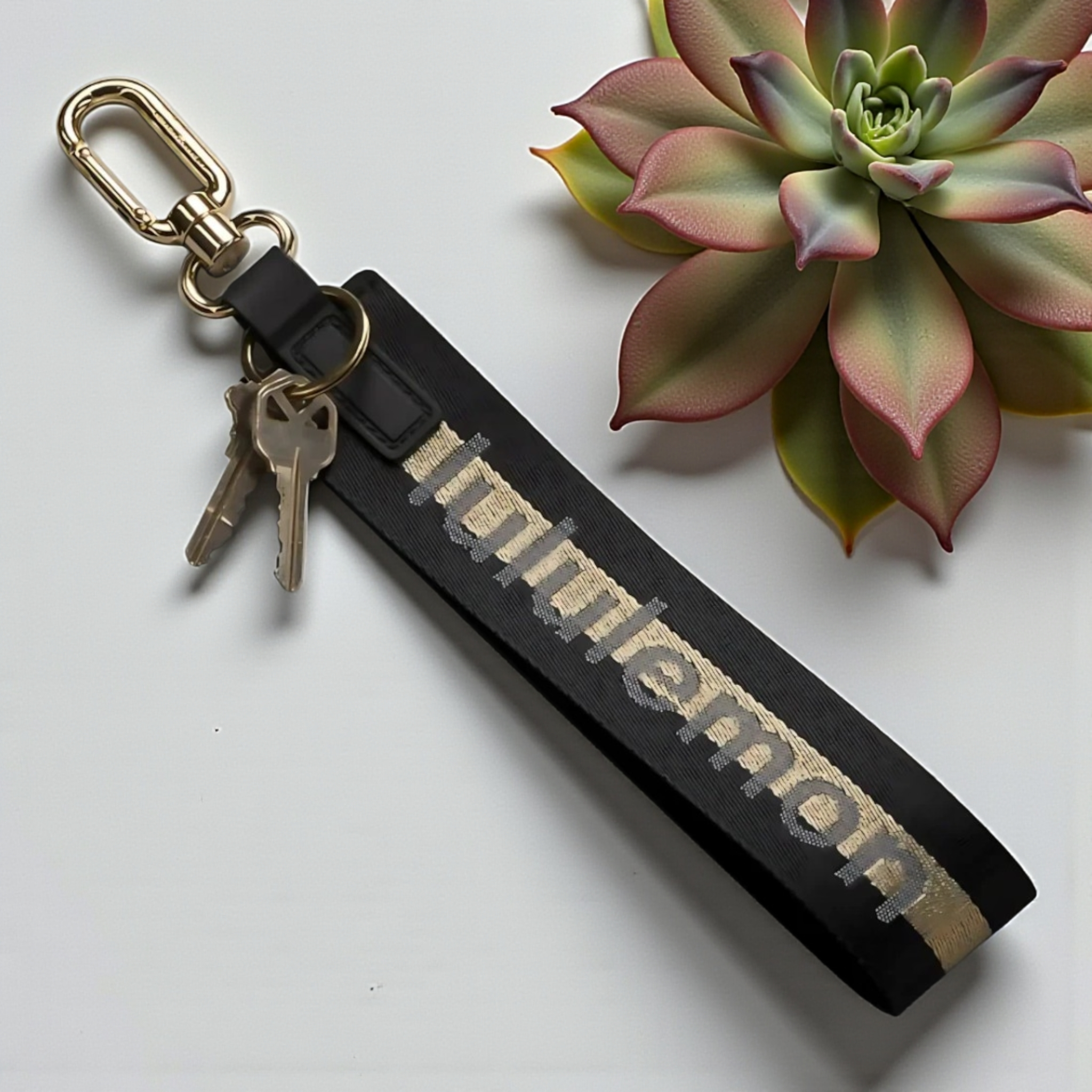 Lulu Never lost keychain strap wordmark