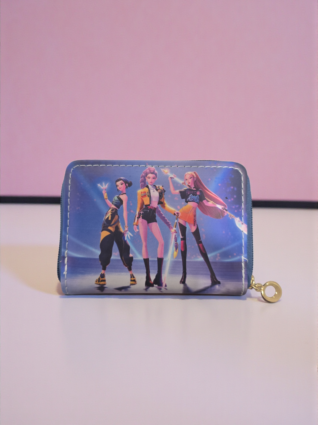 Huntrix" K-pop demon hunter girl group themed wallet featuring the characters Rumi, Mira, and Zoey.