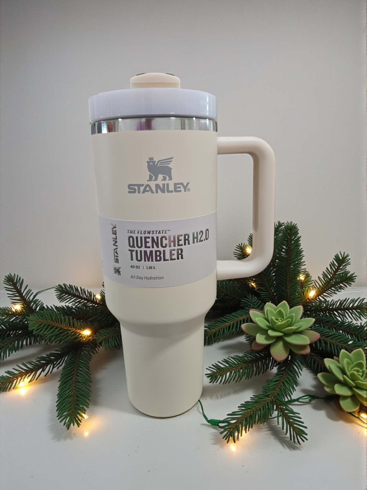 Tumbler cup 40oz quencher with straw new in a box.